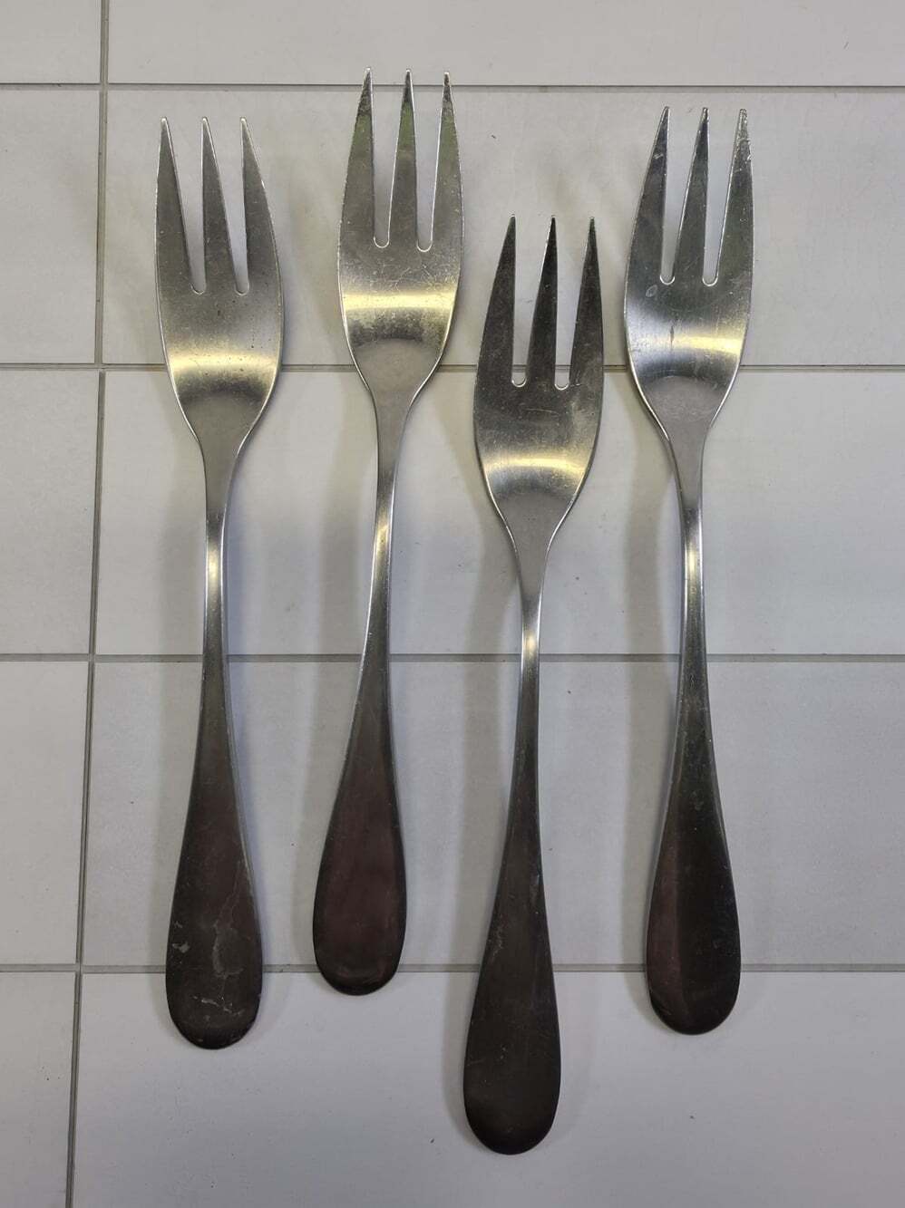 4 Oneida OMNI Salad Forks Stainless Steel Flatware Cube Mark 6 5/8"